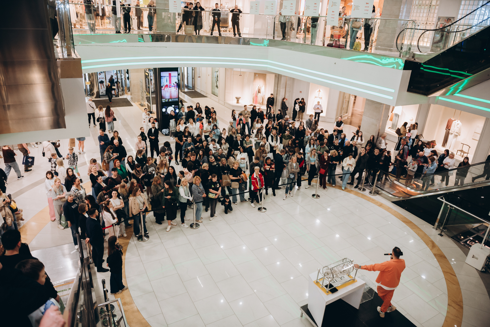 День Києва 2025 (Terasa Talk та розіграш сертифікатів One by One)  image-162