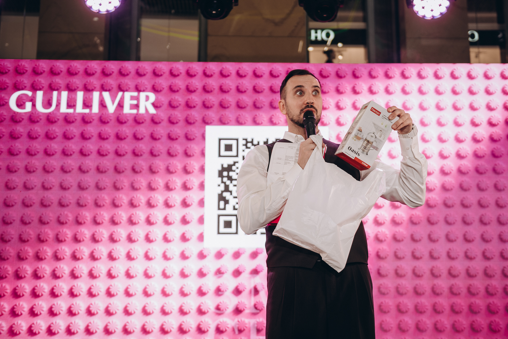 &quot;Весна у Gulliver – час святкувати!&quot; за участі: Єгора Андрюшина, Насті Цимбалару, Олени Тополі та Валентини Олеярник та розіграш від TOUS  image-34