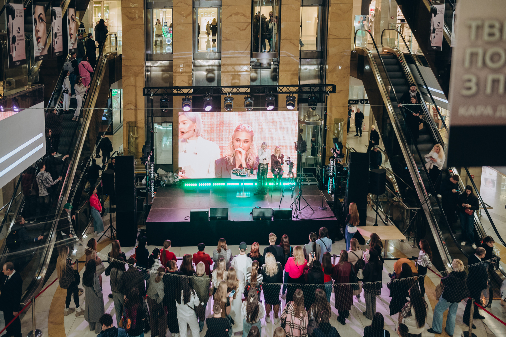 &quot;Весна у Gulliver – час святкувати!&quot; за участі: Єгора Андрюшина, Насті Цимбалару, Олени Тополі та Валентини Олеярник та розіграш від TOUS  image-131