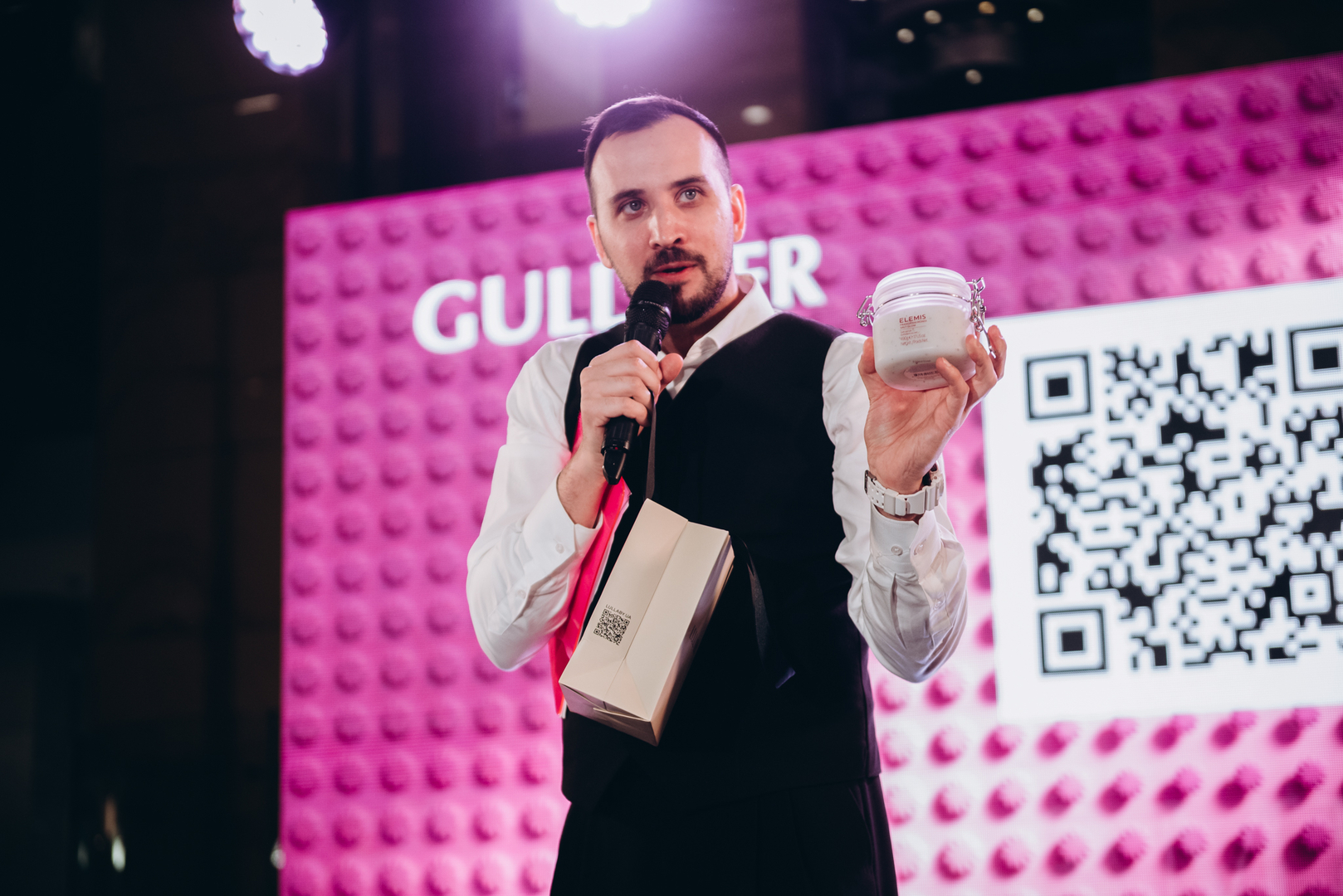 &quot;Весна у Gulliver – час святкувати!&quot; за участі: Єгора Андрюшина, Насті Цимбалару, Олени Тополі та Валентини Олеярник та розіграш від TOUS  image-223