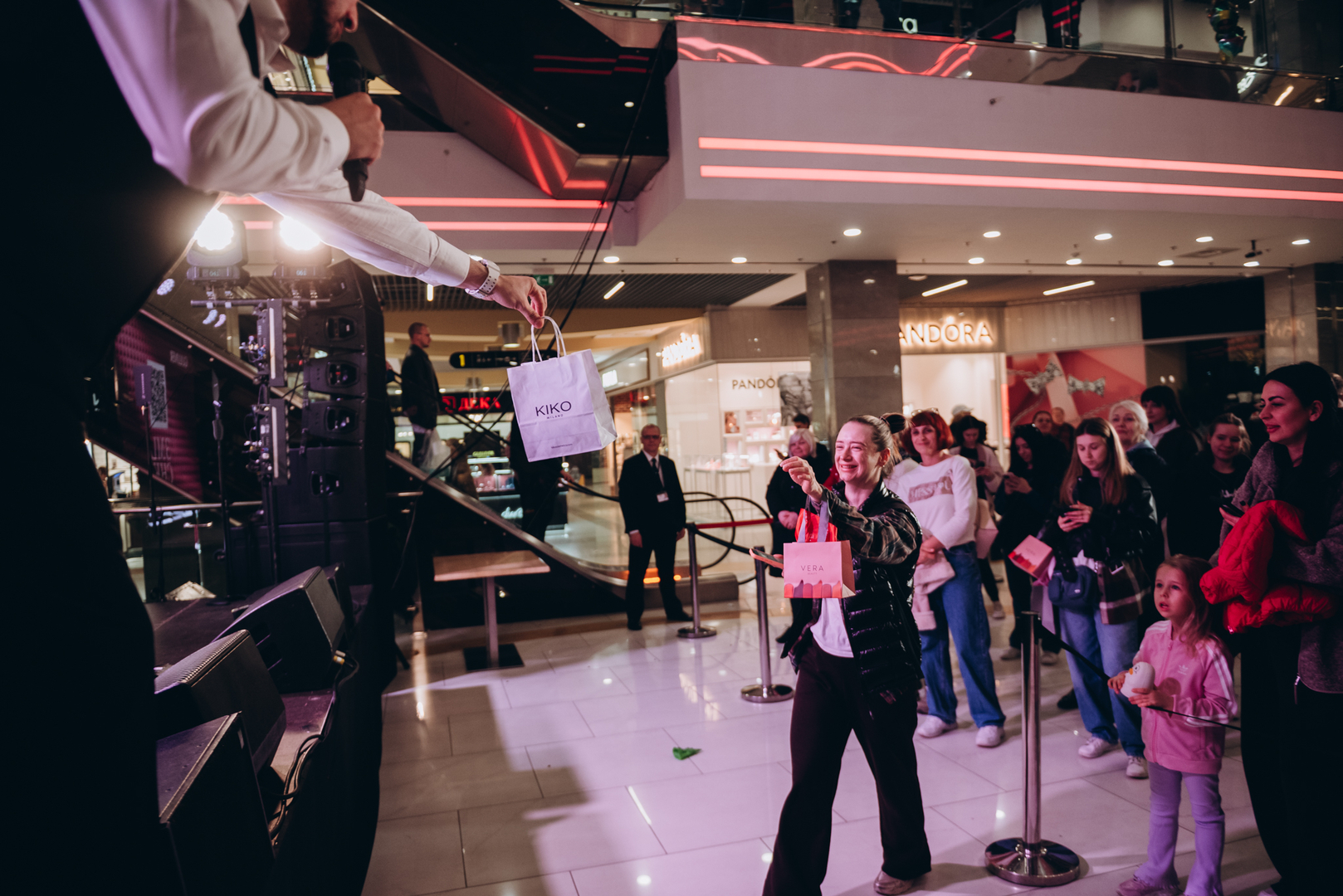 &quot;Весна у Gulliver – час святкувати!&quot; за участі: Єгора Андрюшина, Насті Цимбалару, Олени Тополі та Валентини Олеярник та розіграш від TOUS  image-231