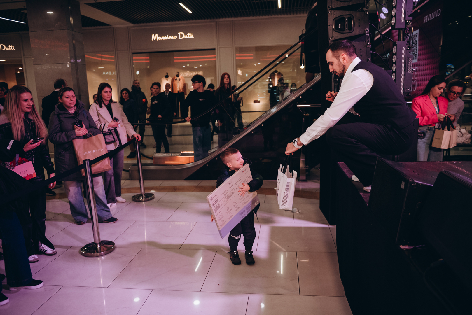 &quot;Весна у Gulliver – час святкувати!&quot; за участі: Єгора Андрюшина, Насті Цимбалару, Олени Тополі та Валентини Олеярник та розіграш від TOUS  image-244