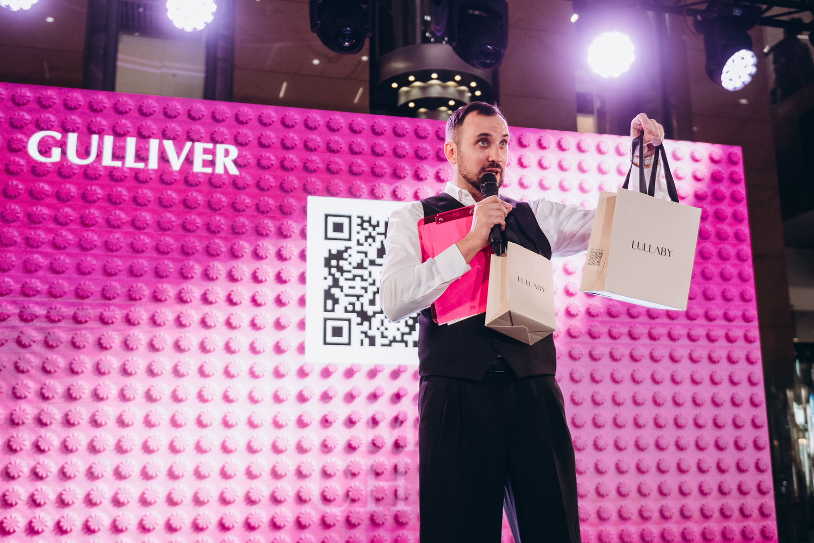 &quot;Весна у Gulliver – час святкувати!&quot; за участі: Єгора Андрюшина, Насті Цимбалару, Олени Тополі та Валентини Олеярник та розіграш від TOUS  image-317