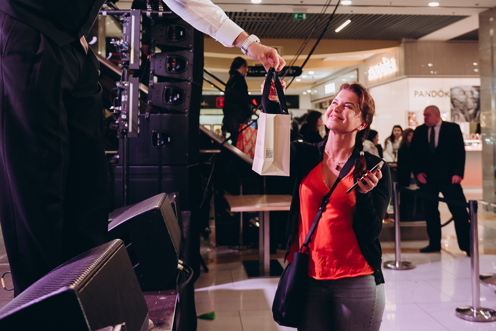 &quot;Весна у Gulliver – час святкувати!&quot; за участі: Єгора Андрюшина, Насті Цимбалару, Олени Тополі та Валентини Олеярник та розіграш від TOUS  image-359