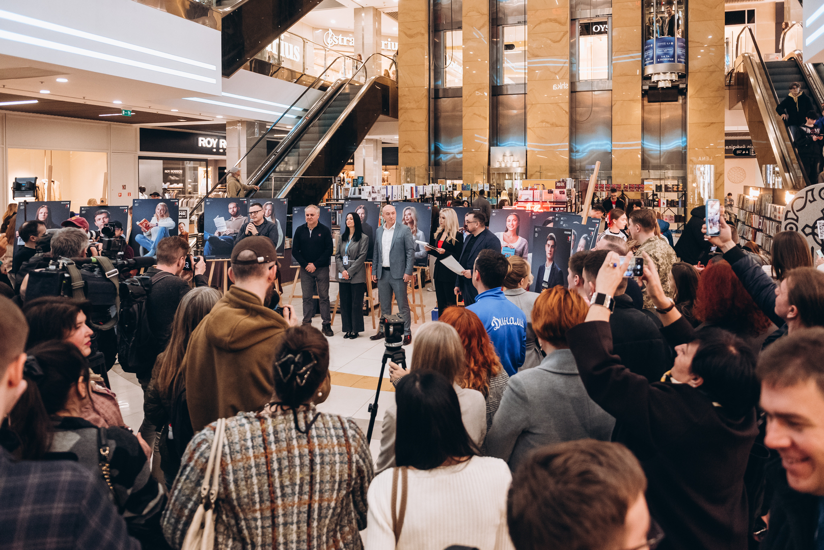 Відкриття «Книги та мистецтво фест» image-76