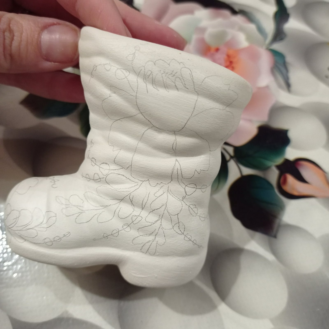 Workshops on making honey candles and decorating jugs image-35