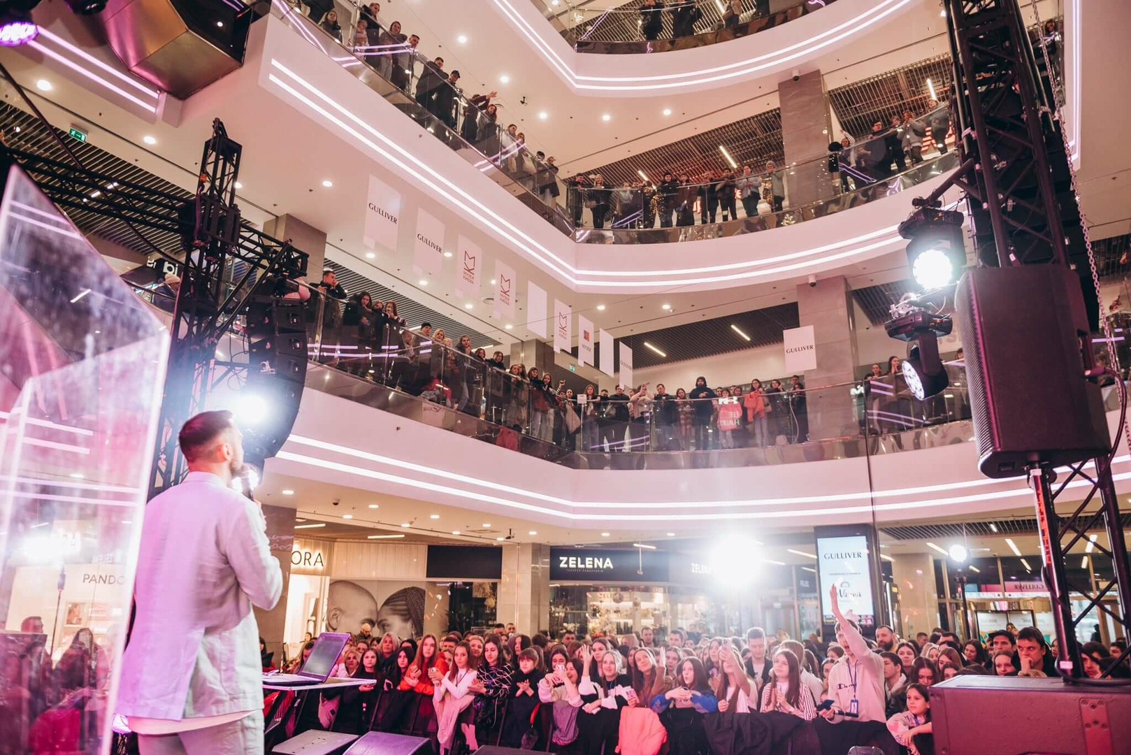 Благодійний концерт &quot;Даруємо любов&quot; 11.02  image-0