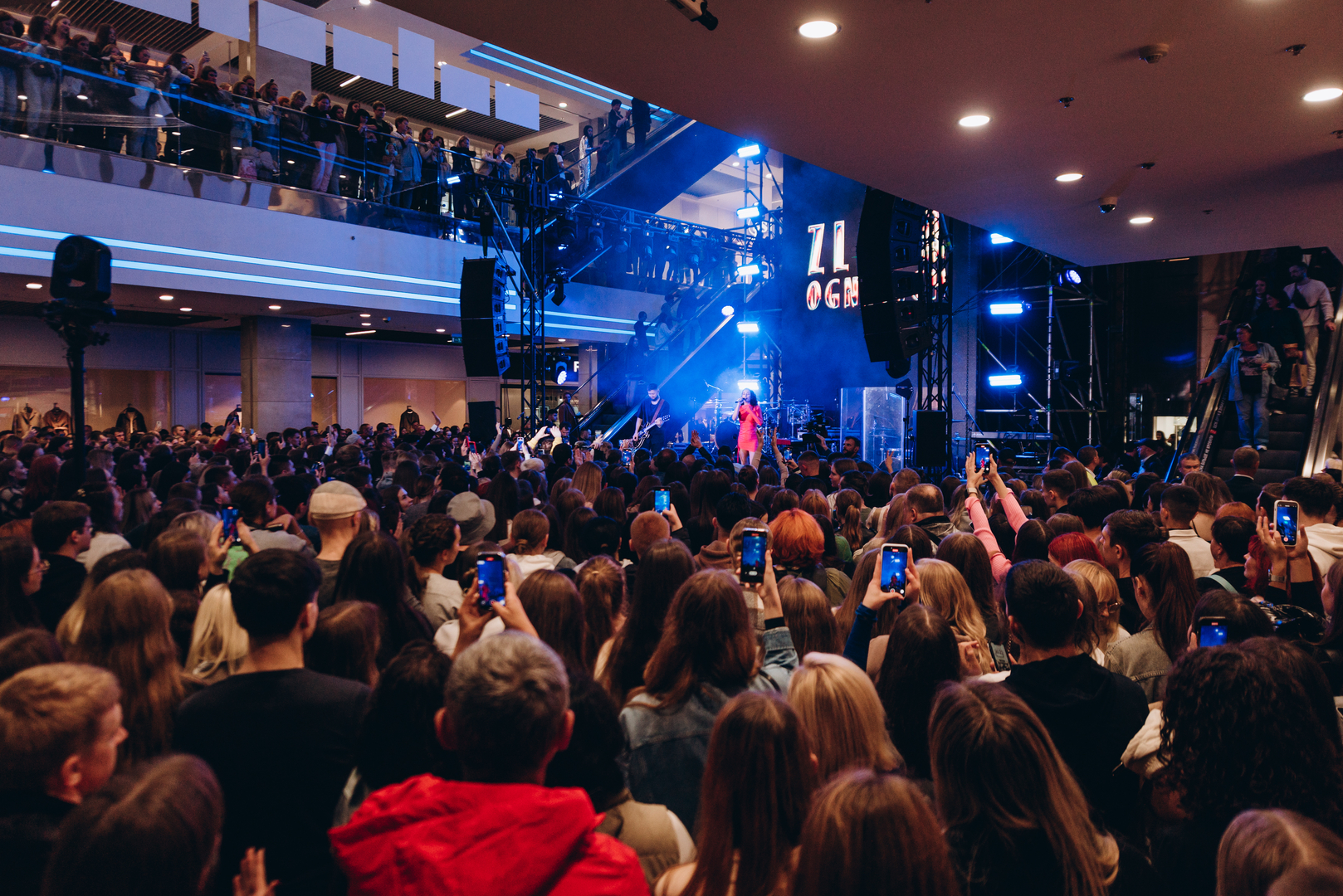 Дня Народження ТРЦ Gulliver 11 років image-327