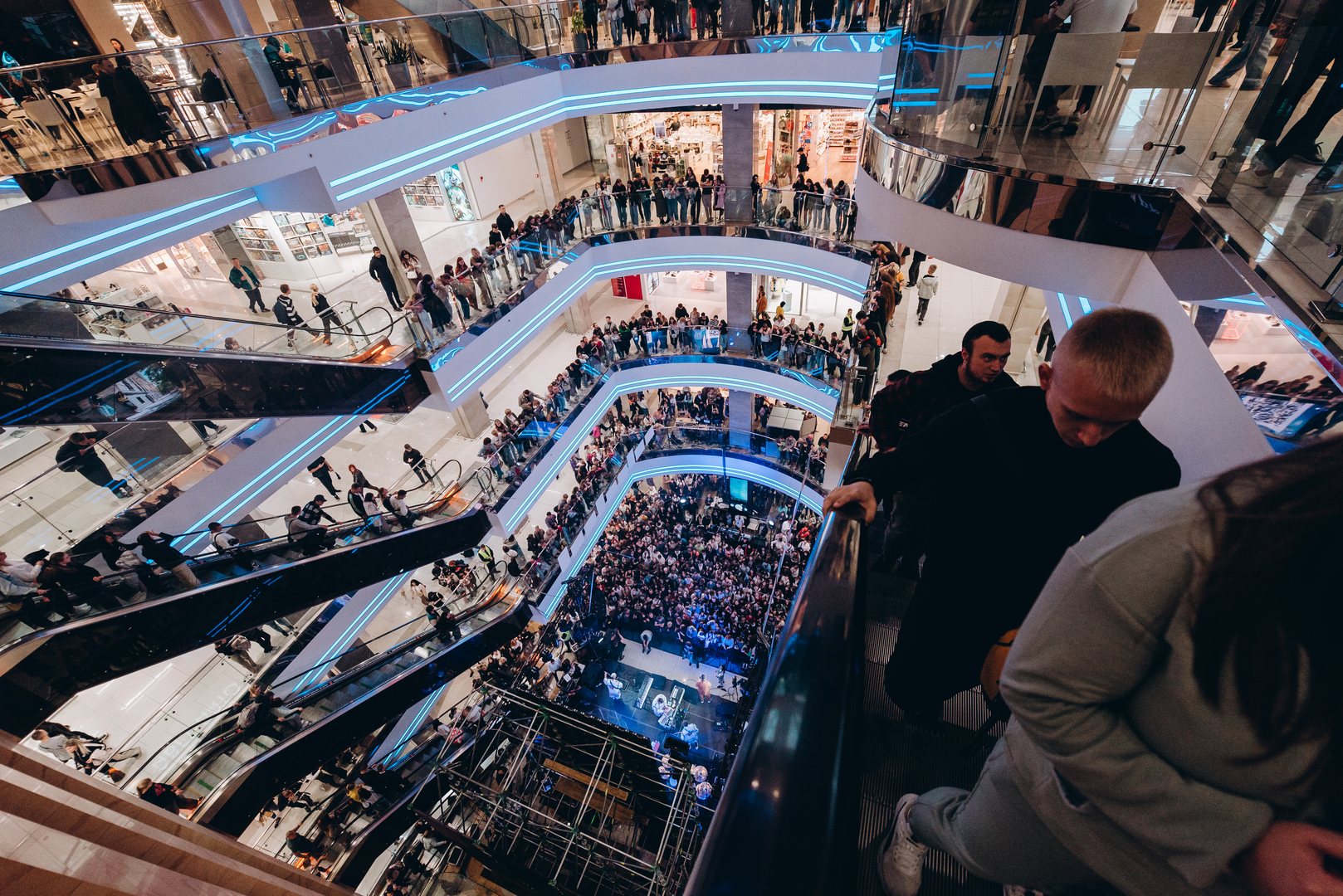 Дня Народження ТРЦ Gulliver 11 років image-348