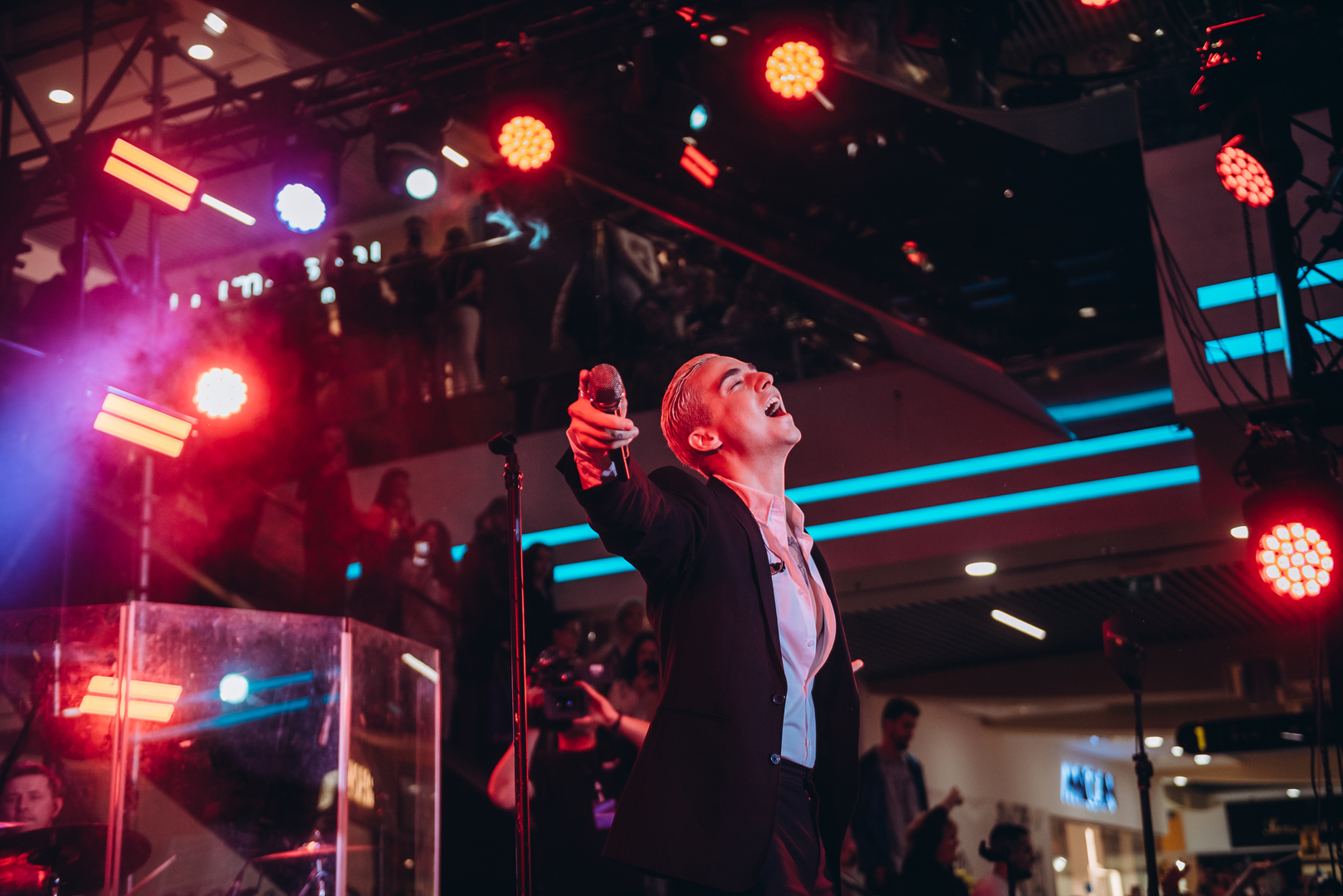 Дня Народження ТРЦ Gulliver 11 років image-373