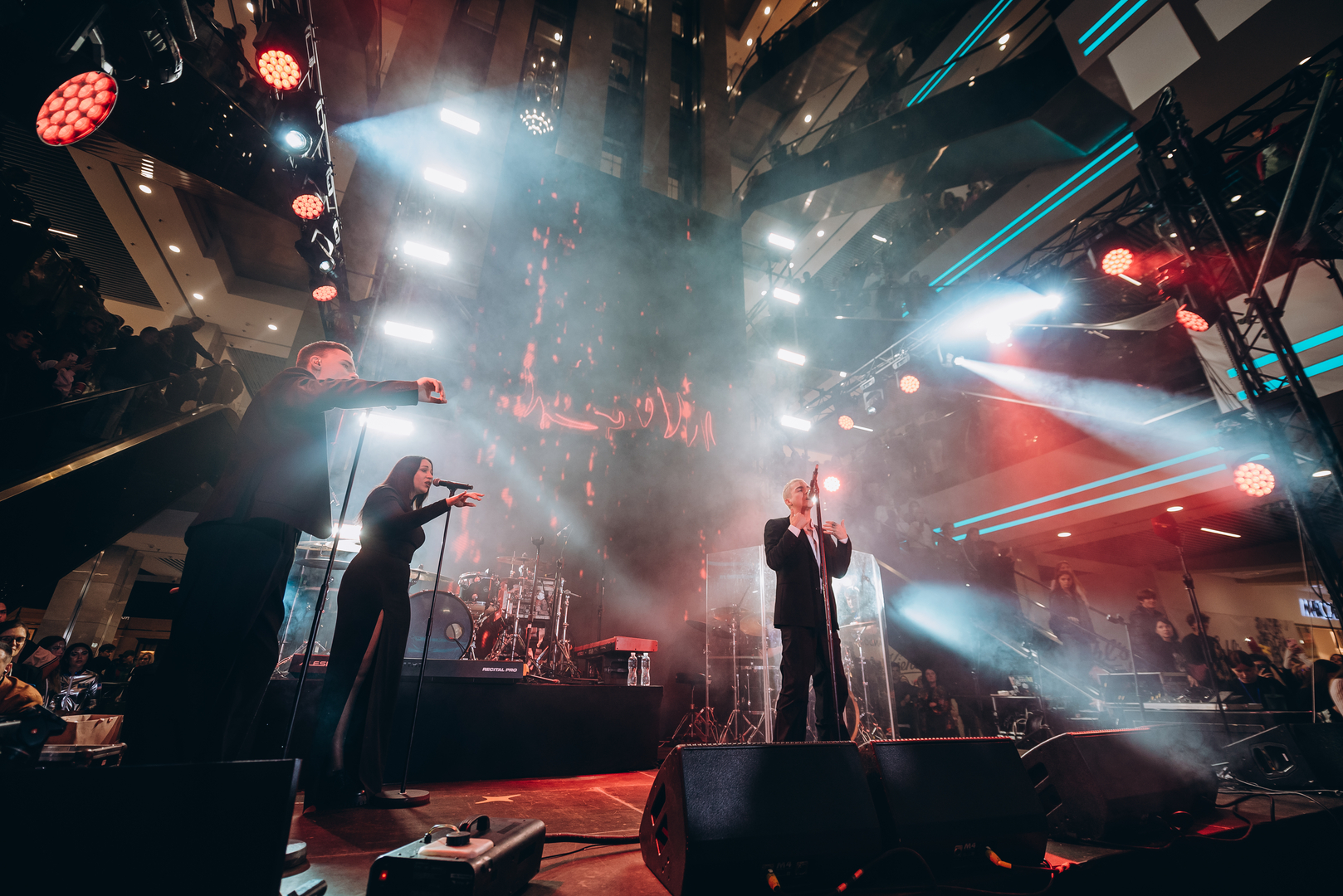 Дня Народження ТРЦ Gulliver 11 років image-408