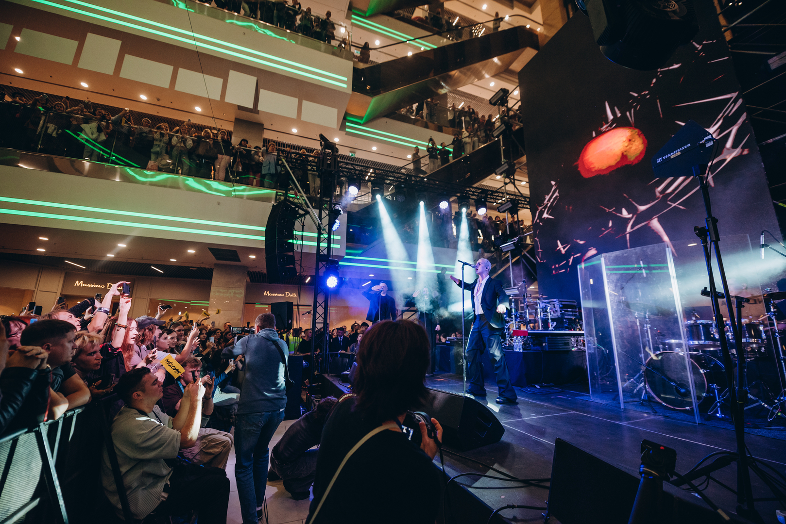 Дня Народження ТРЦ Gulliver 11 років image-418