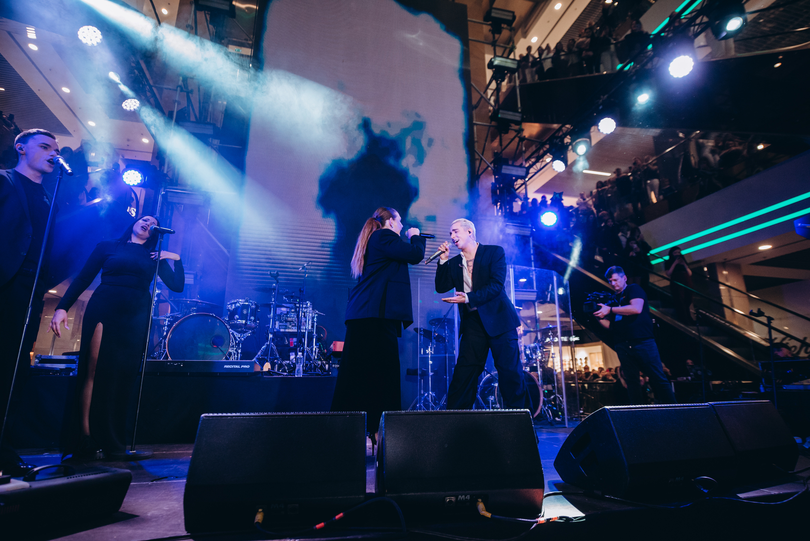 Дня Народження ТРЦ Gulliver 11 років image-431