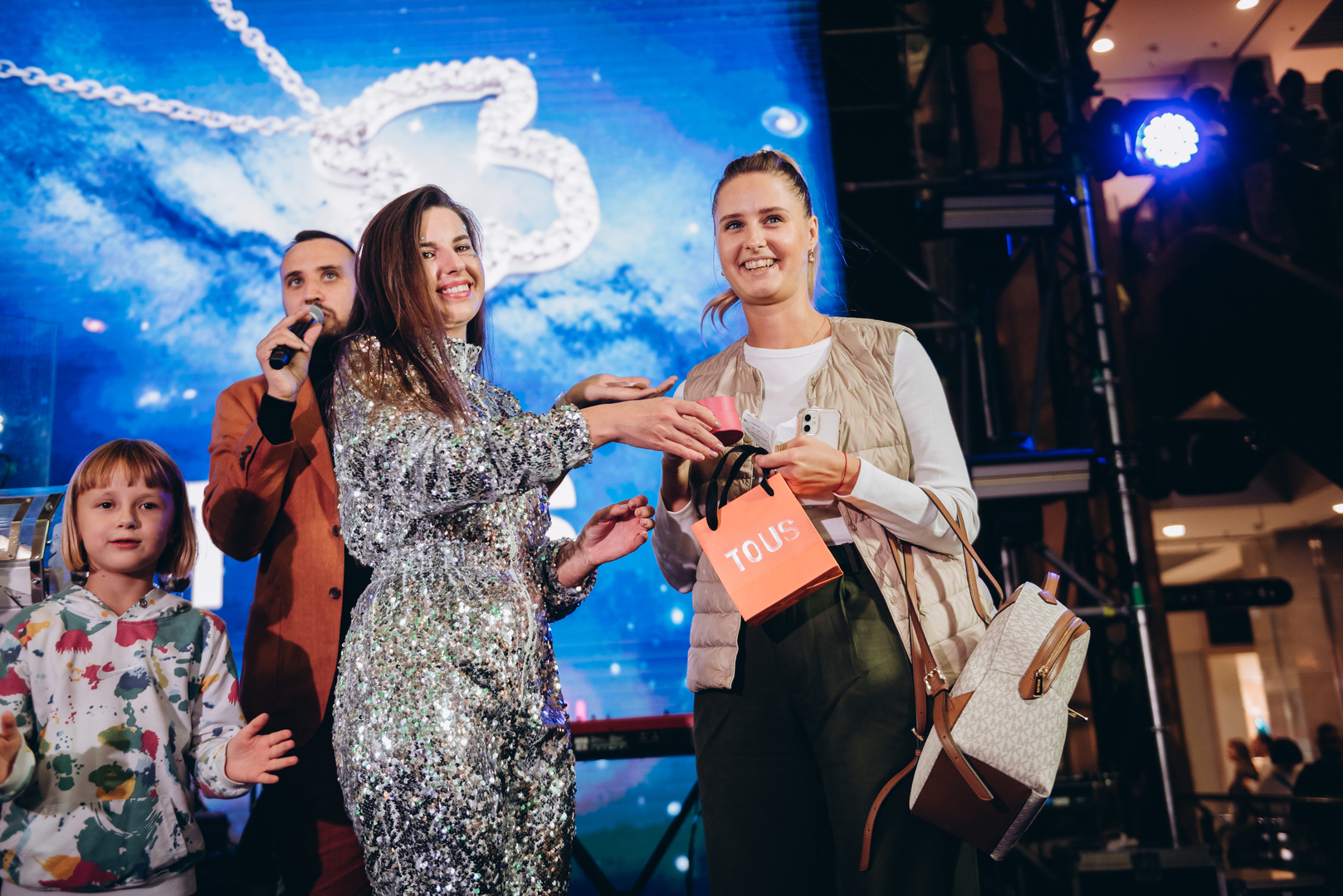 Дня Народження ТРЦ Gulliver 11 років image-447