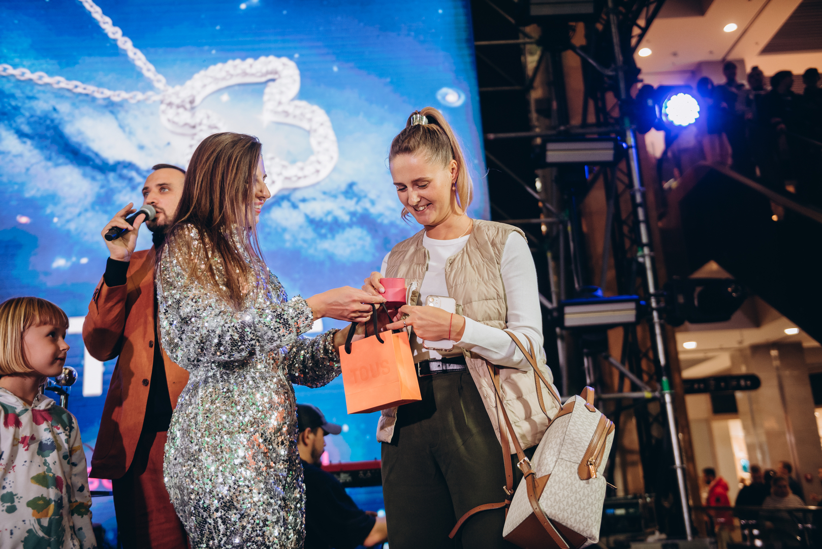 Дня Народження ТРЦ Gulliver 11 років image-448