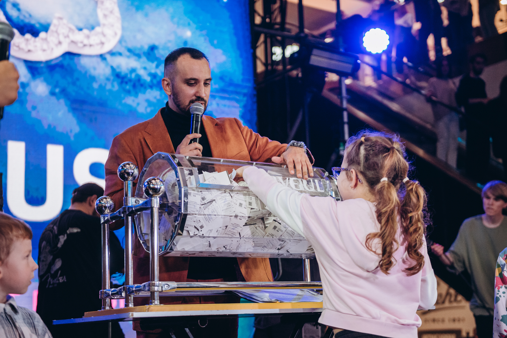 Дня Народження ТРЦ Gulliver 11 років image-455