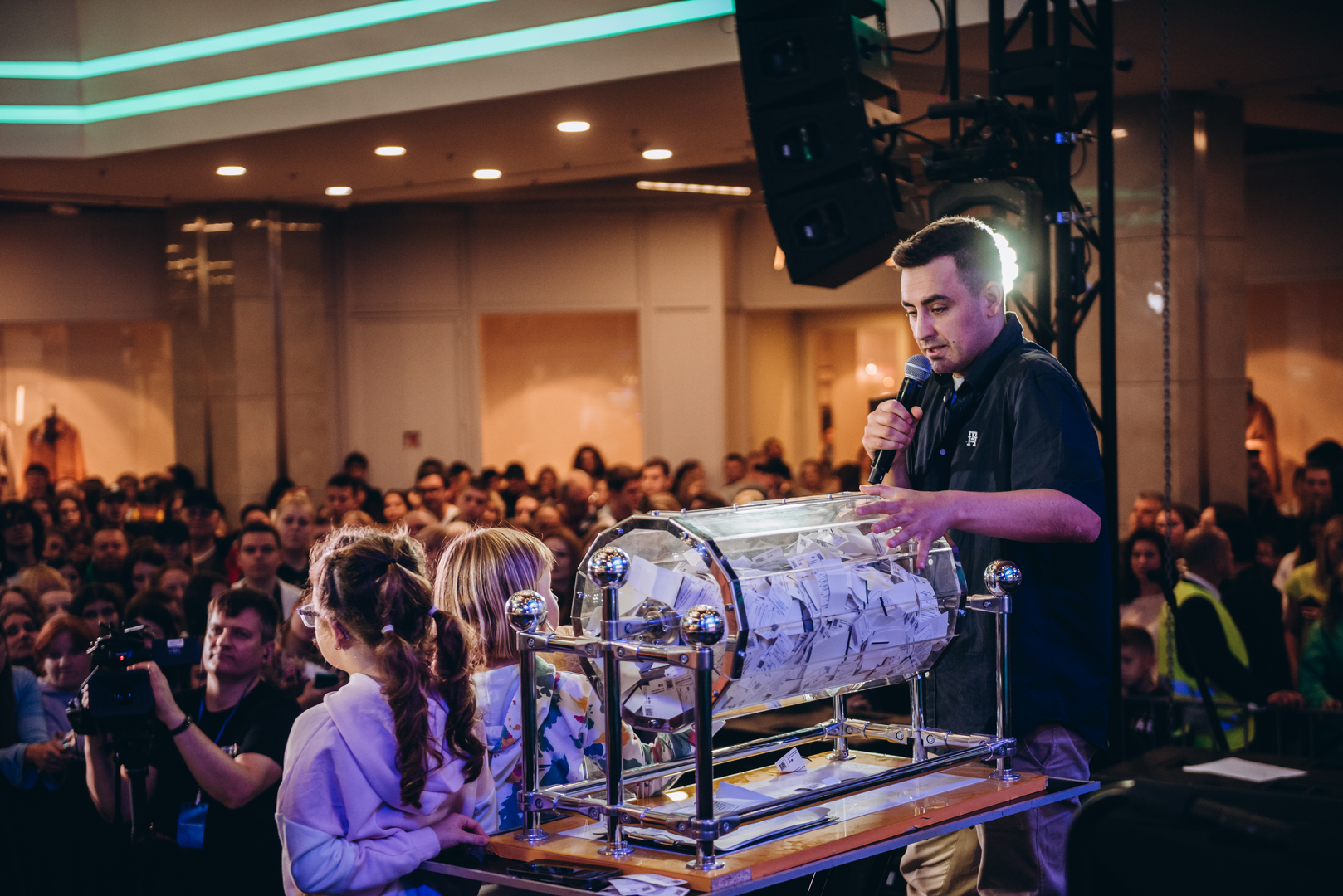 Дня Народження ТРЦ Gulliver 11 років image-467