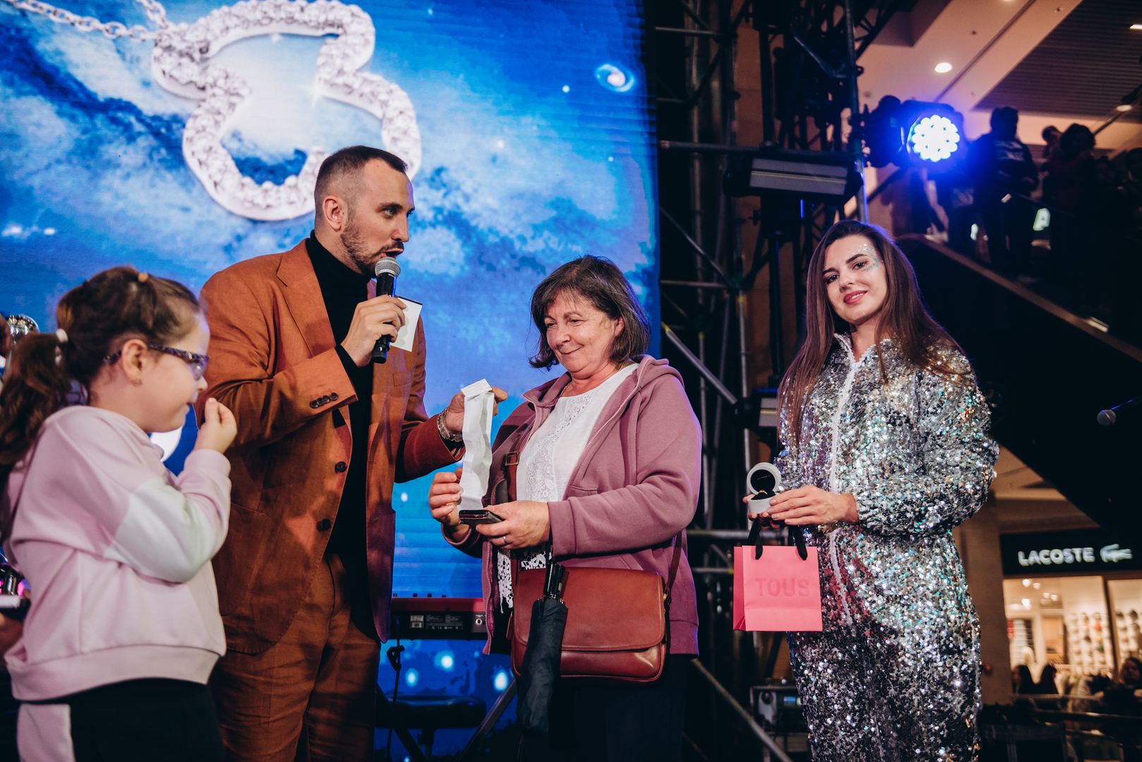 Дня Народження ТРЦ Gulliver 11 років image-487