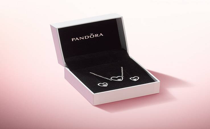 PANDORA → Valentine's Day Jewelry Sets!